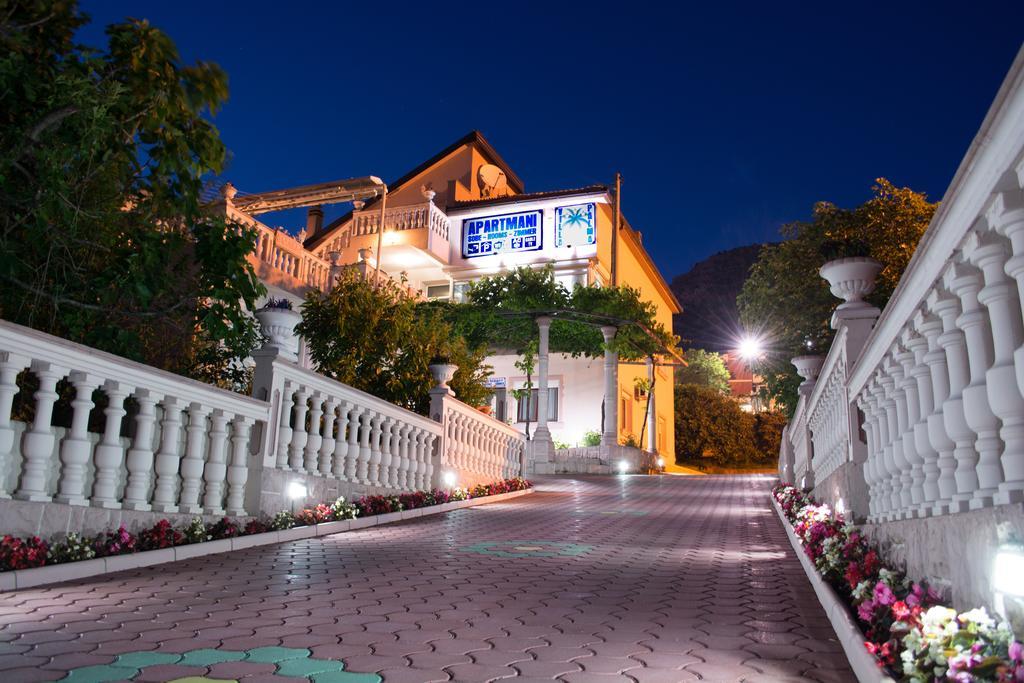 Villa Palma Guesthouse Mostar Exterior photo