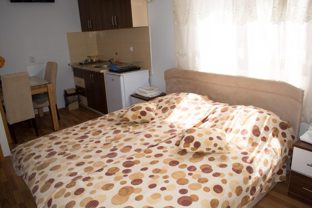 Villa Palma Guesthouse Mostar Room photo